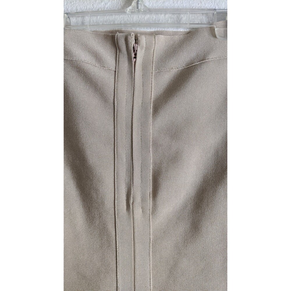 Women's Bodycon Beige Classic Zip Back Stretch Pencil Skirt Size Small - Picture 3 of 6
